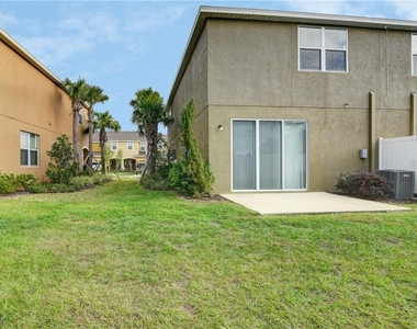 7083 Woodchase Glen Drive - Photo Thumbnail 18