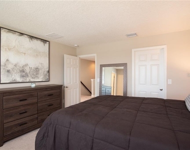 7083 Woodchase Glen Drive - Photo Thumbnail 13