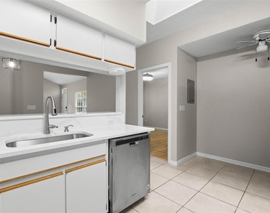 248 St Ives Drive - Photo Thumbnail 11