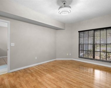 248 St Ives Drive - Photo Thumbnail 17
