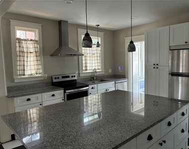 611 S Willow Avenue - Photo Thumbnail 8