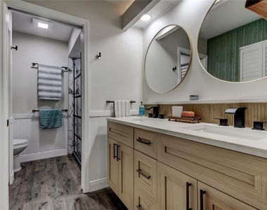 2673 Sabal Springs Circle - Photo Thumbnail 73