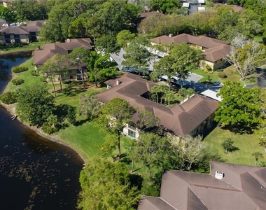 2673 Sabal Springs Circle - Photo Thumbnail 63