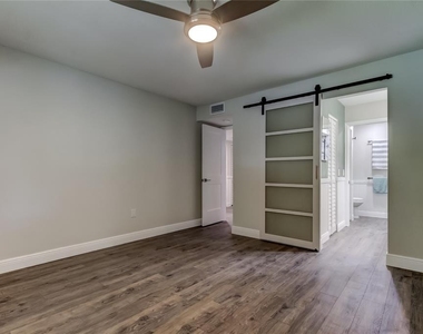 2673 Sabal Springs Circle - Photo Thumbnail 54