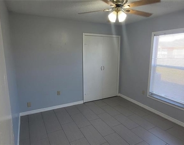 324 Clearwater Lane - Photo Thumbnail 11
