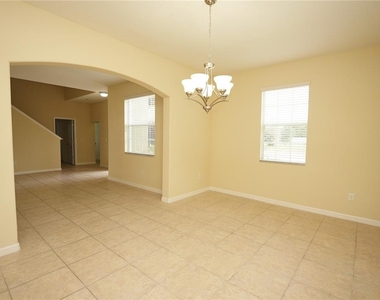 2926 Youngford Street - Photo Thumbnail 5