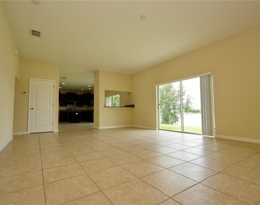 2926 Youngford Street - Photo Thumbnail 14