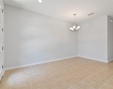 2913 Windmill Dr - Photo Thumbnail 9