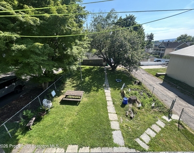 418 Pear Street - Photo Thumbnail 9