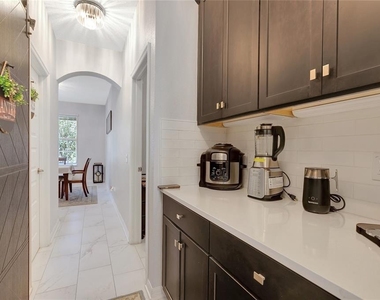 19335 Eagle Creek Lane - Photo Thumbnail 15