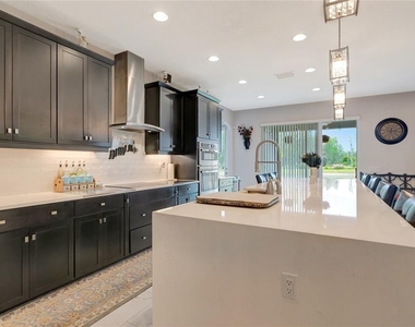 19335 Eagle Creek Lane - Photo Thumbnail 13