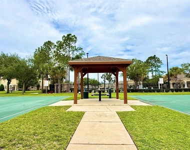 1535 Broken Oak Drive - Photo Thumbnail 30