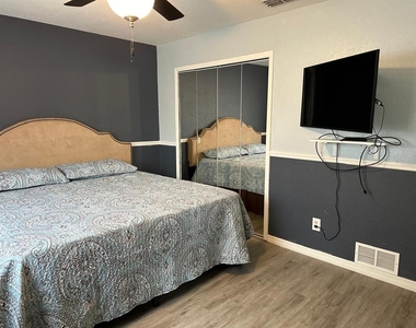 4612 Mesa Verde Drive - Photo Thumbnail 13
