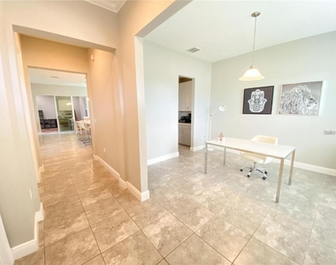 7148 Desert Mandarin Street - Photo Thumbnail 8