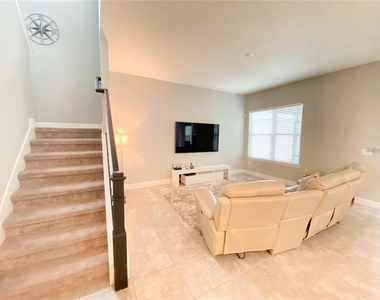 7148 Desert Mandarin Street - Photo Thumbnail 9