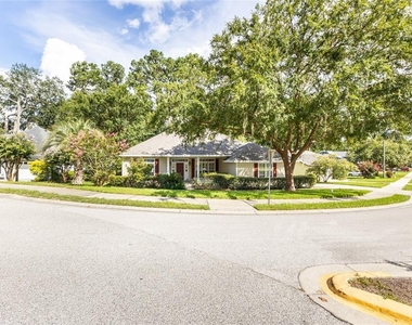 2429 Nw 93rd Street - Photo Thumbnail 2