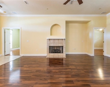 2429 Nw 93rd Street - Photo Thumbnail 6