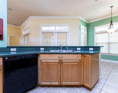 2429 Nw 93rd Street - Photo Thumbnail 18