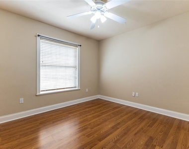 2429 Nw 93rd Street - Photo Thumbnail 30