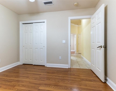 2429 Nw 93rd Street - Photo Thumbnail 37