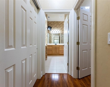 2429 Nw 93rd Street - Photo Thumbnail 24