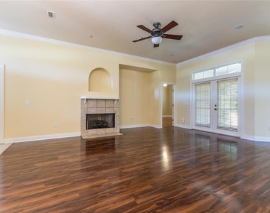 2429 Nw 93rd Street - Photo Thumbnail 5