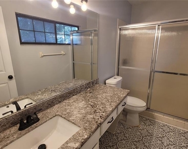 819 Sw 57th Terrace - Photo Thumbnail 11