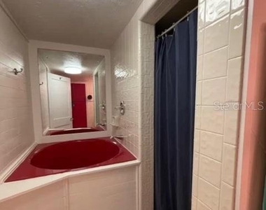 1286 John Anderson Drive - Photo Thumbnail 21