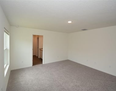 11 Roxland Lane - Photo Thumbnail 14