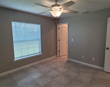 13481 Drysdale Avenue - Photo Thumbnail 12