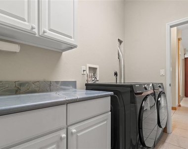 10206 Shooting Star Court - Photo Thumbnail 35