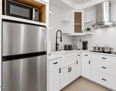 1210 N Luna Drive - Photo Thumbnail 7