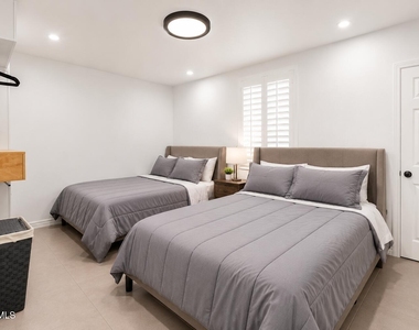 1210 N Luna Drive - Photo Thumbnail 12