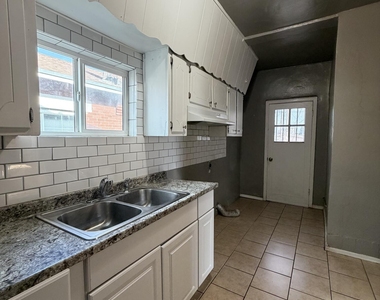 3000 Wyoming Avenue - Photo Thumbnail 12