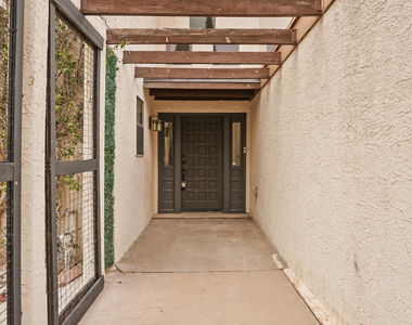 1805 Gurss Place - Photo Thumbnail 2