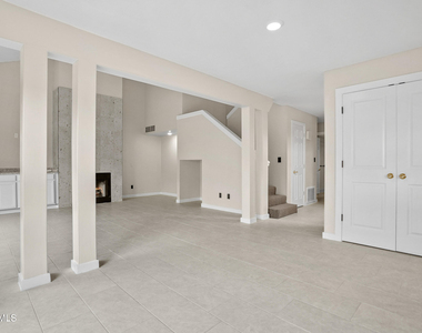 1805 Gurss Place - Photo Thumbnail 8