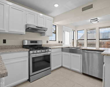 1805 Gurss Place - Photo Thumbnail 12