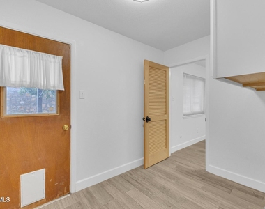 19004 Bremerton Drive - Photo Thumbnail 30