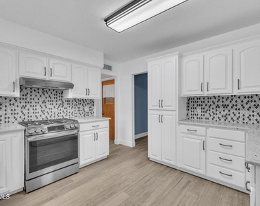 19004 Bremerton Drive - Photo Thumbnail 9