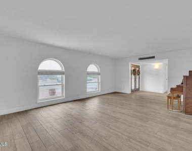 19004 Bremerton Drive - Photo Thumbnail 5