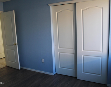13985 Sandy Rock Drive - Photo Thumbnail 10