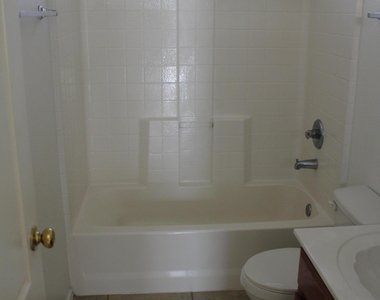 13985 Sandy Rock Drive - Photo Thumbnail 11