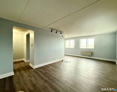 120 Huntington Turnpike - Photo Thumbnail 9