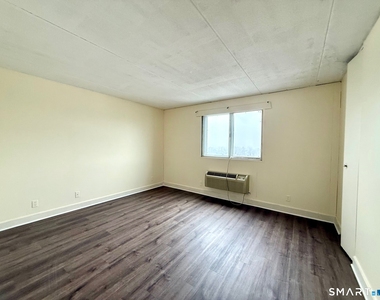 120 Huntington Turnpike - Photo Thumbnail 4