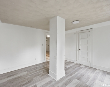 115 Main Street - Photo Thumbnail 9