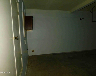 11233 Red Barrel Place - Photo Thumbnail 35