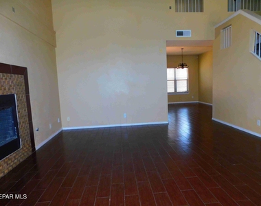 11233 Red Barrel Place - Photo Thumbnail 4