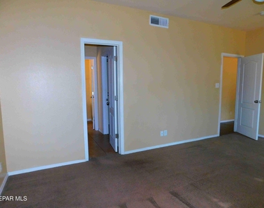 11233 Red Barrel Place - Photo Thumbnail 21