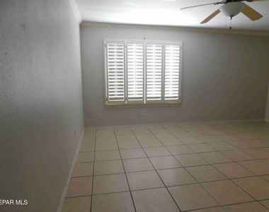 10051 Railroad Drive - Photo Thumbnail 6