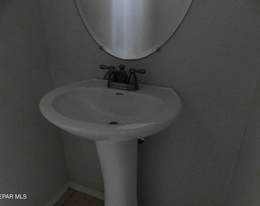10051 Railroad Drive - Photo Thumbnail 11